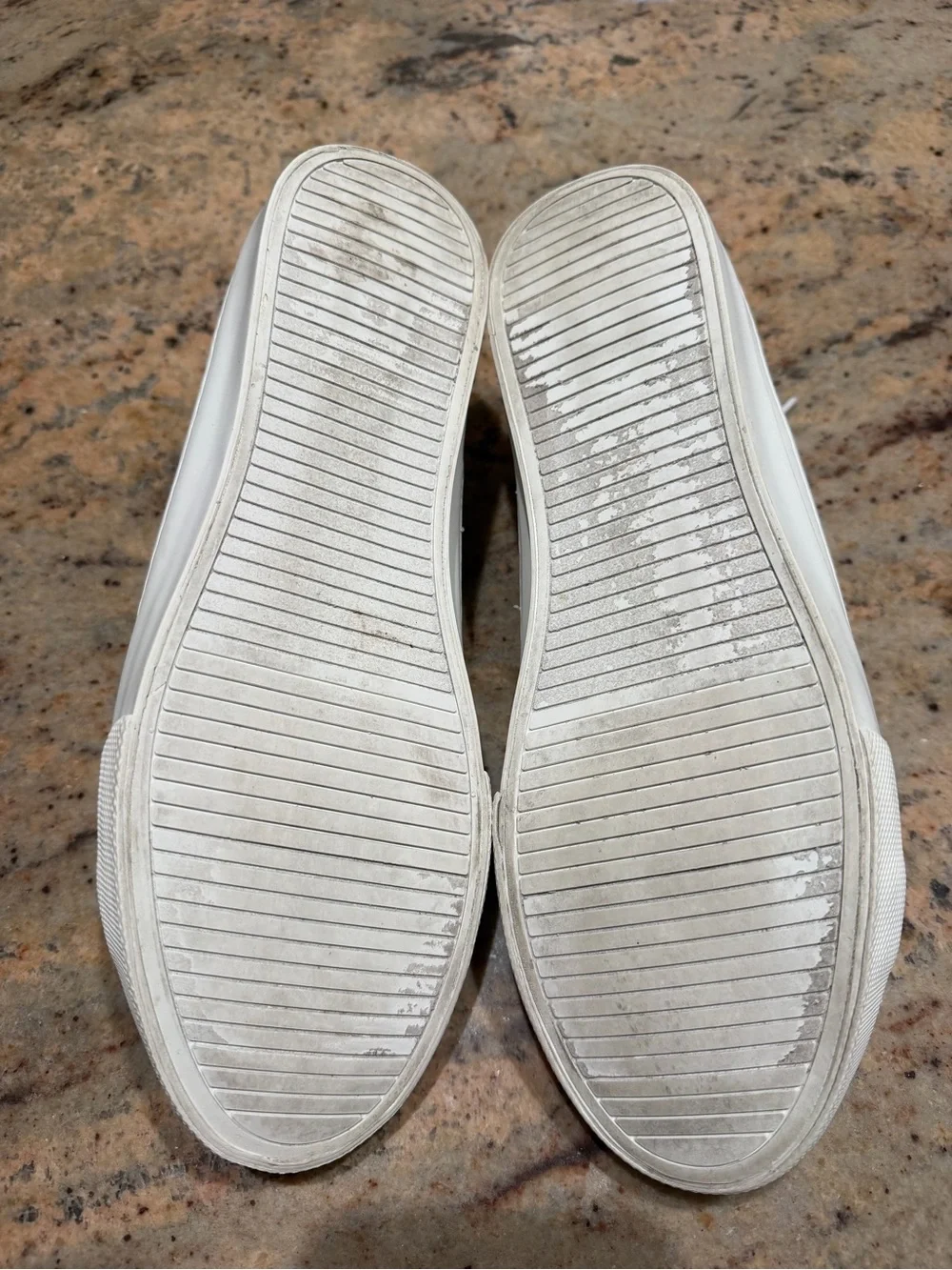 Banana Republic Minimalist White Vegan Leather Low-Top Sneakers Size 9